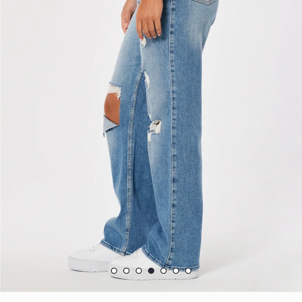 Hollister curvy ultra high dad Jean - Picture 2 of 9